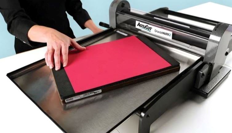 Die-Cutting Machine Step 1